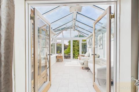 2 bedroom semi-detached bungalow for sale, Hillview Drive, Hucclecote