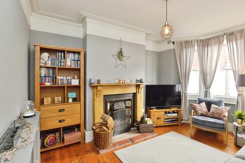 3 bedroom terraced house for sale, Windsor Street, Wolverton, Milton Keynes, Buckinghamshire, MK12