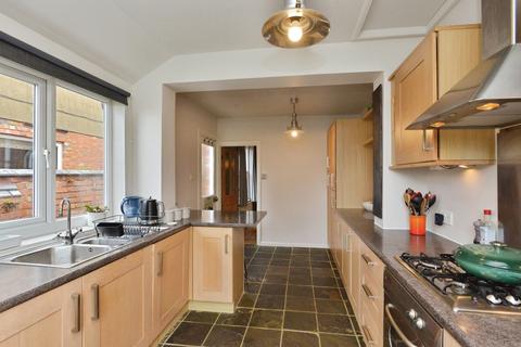3 bedroom terraced house for sale, Windsor Street, Wolverton, Milton Keynes, Buckinghamshire, MK12