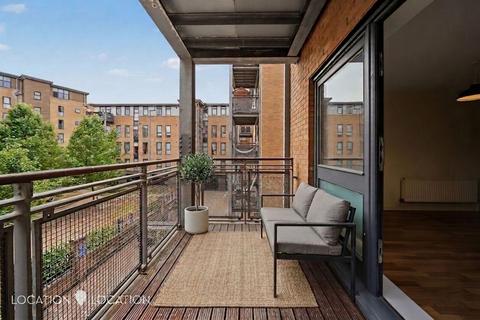 2 bedroom flat to rent, Woodmill Road, Bramble Court Woodmill Road, E5