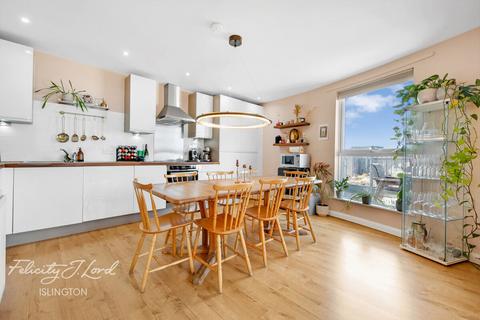 2 bedroom flat for sale, Queensland Road, London N7