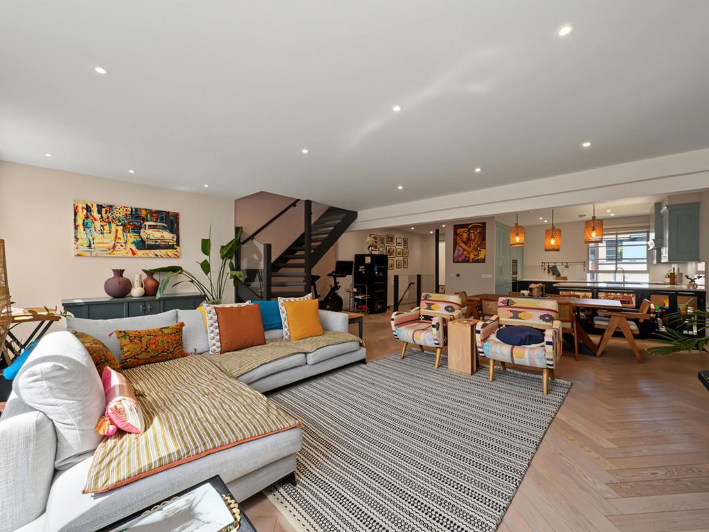 Apartment in London - View 4