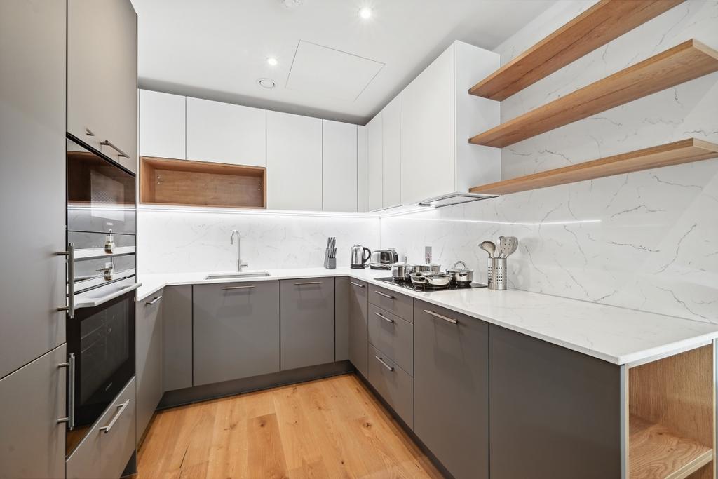 Apartment in London - View 5