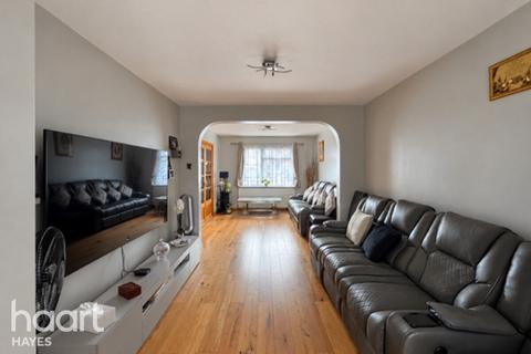 4 bedroom semi-detached house for sale, Willow Tree Close, Hayes