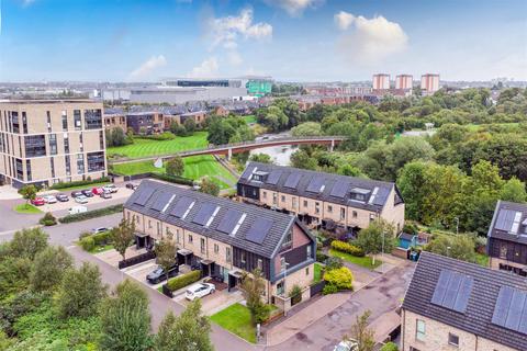 4 bedroom end of terrace house for sale, 15, Auckland Wynd, Glasgow, G40 4RN