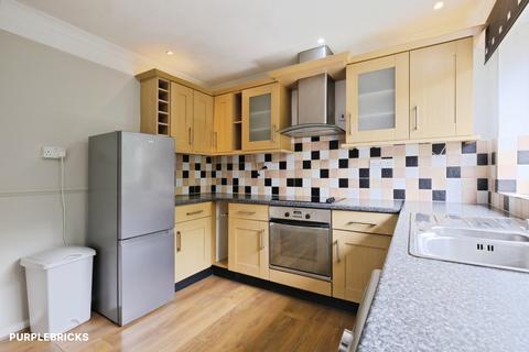 2 bedroom flat for sale, Andover Road, Andover, SP11
