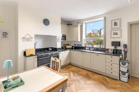 4 bedroom terraced house for sale, College Road, Harrogate, HG2