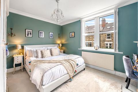 4 bedroom terraced house for sale, College Road, Harrogate, HG2