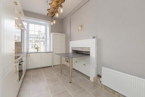 1 bedroom apartment for sale, Hanover Street, New Town, Edinburgh, United Kingdom, EH2