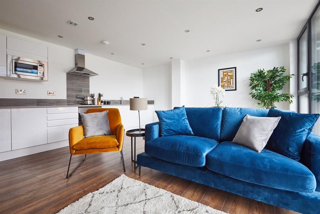 Apartment in Salford - View 3