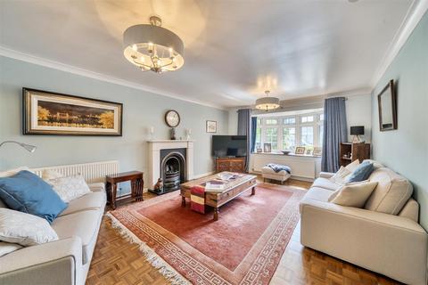 undefined, Howletts Lane, Ruislip HA4