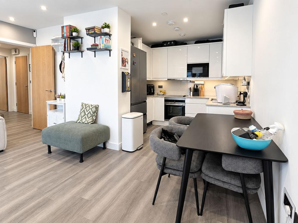 Apartment in London - View 3