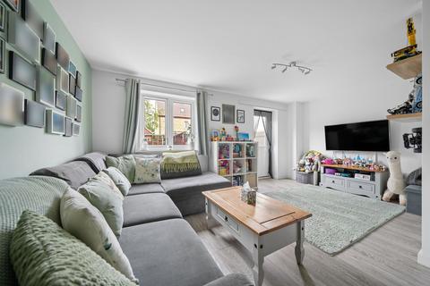 3 bedroom semi-detached house for sale, Redcar Road, Bicester OX26