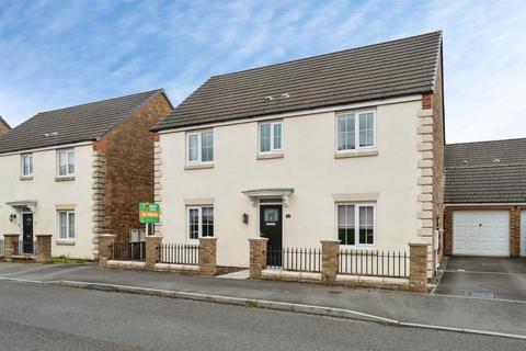 4 bedroom detached house for sale, Six Mills Avenue, Gorseinon, Swansea