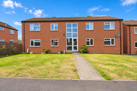 undefined, Strode Road, Street