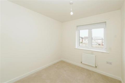 3 bedroom semi-detached house to rent, Limestone Avenue, S45