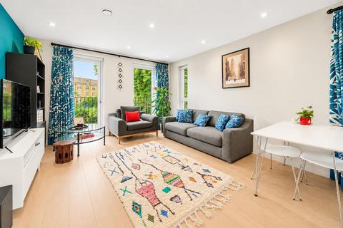 2 bedroom flat for sale, New North Road, London, N1
