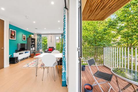 2 bedroom flat for sale, New North Road, London, N1
