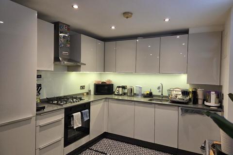 2 bedroom apartment to rent, North Town Road, Maidenhead, Berkshire