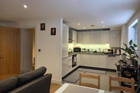 2 bedroom apartment to rent, North Town Road, Maidenhead, Berkshire