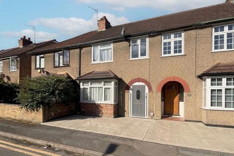 3 bedroom terraced house for sale, Mill Avenue, Uxbridge, UB8