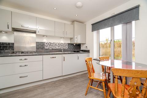 4 bedroom semi-detached house for sale, Longships Drive Newton Leys, Milton Keynes, MK3