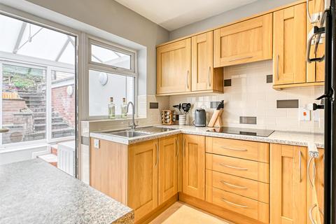 2 bedroom semi-detached bungalow for sale, 17 Hillside Avenue, Bridgnorth