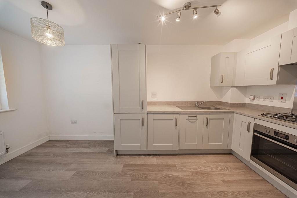 House in Haywards Heath - View 3