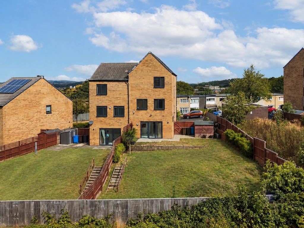 House in Sheffield, Norfolk Park - View 4