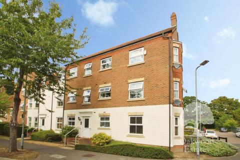 2 bedroom apartment to rent, Parsons Road, Langley SL3
