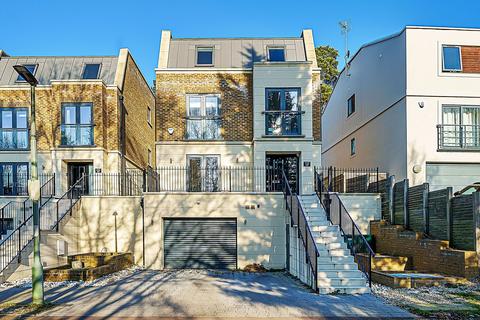 5 bedroom detached house for sale, Woodlands Road, Bromley, BR1