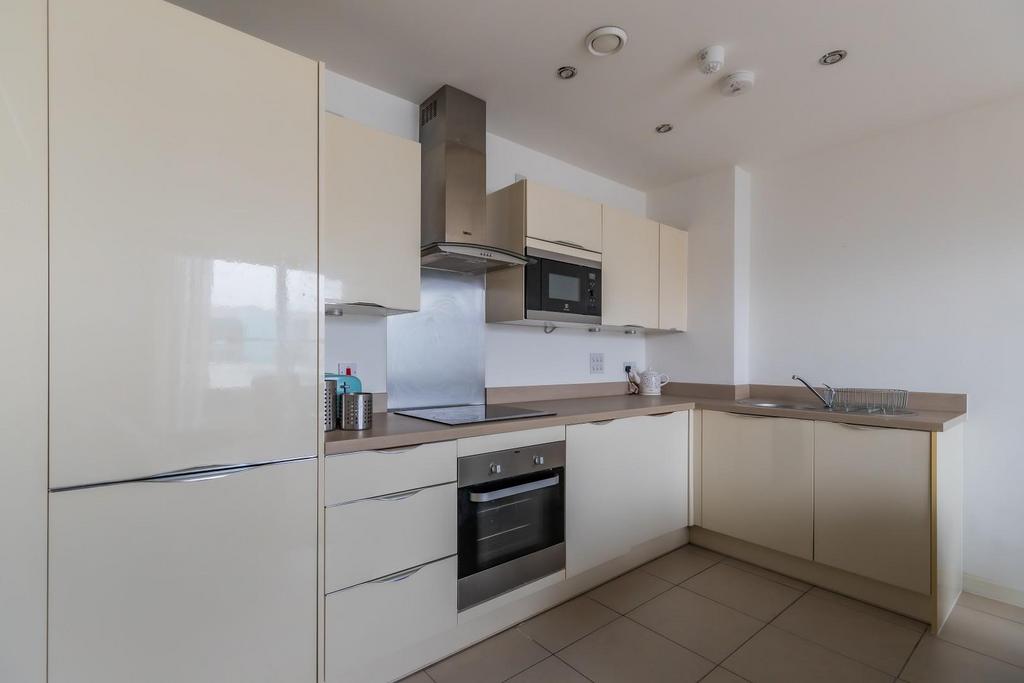 Apartment in Cardiff, Windsor Quay, Grangetown - View 5