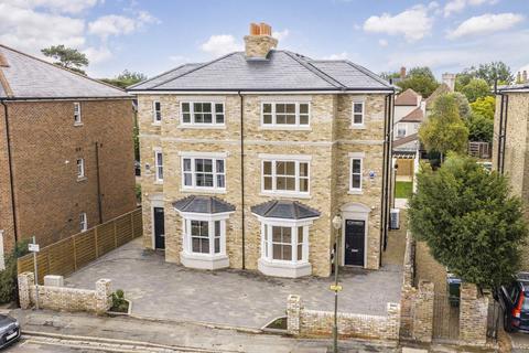 undefined, Matham Road, East Molesey KT8