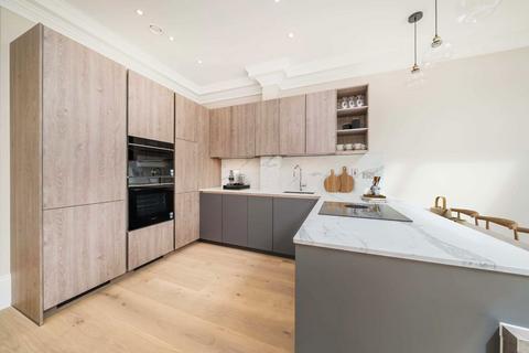 undefined, Matham Road, East Molesey KT8