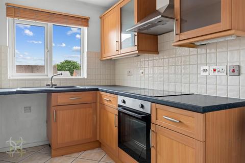 2 bedroom flat to rent, Old Market Court, Pershore