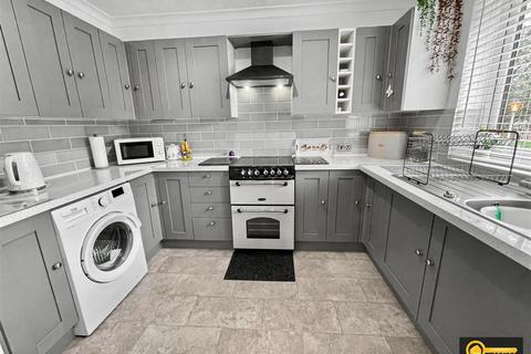 2 bedroom flat for sale, Everard Court, Garrett Street, Nuneaton