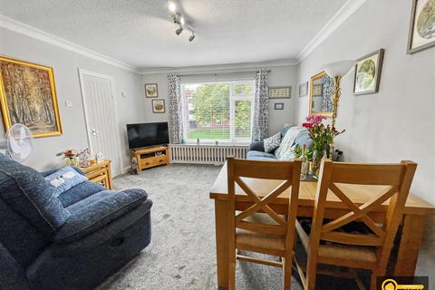 2 bedroom flat for sale, Everard Court, Garrett Street, Nuneaton