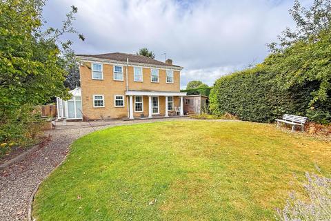4 bedroom detached house for sale, Rossett Avenue, Harrogate, HG2