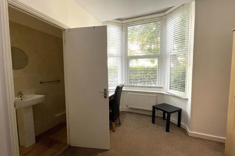 1 bedroom in a house share to rent, Room 6, Aldermans Drive, Peterborough PE3 6AR