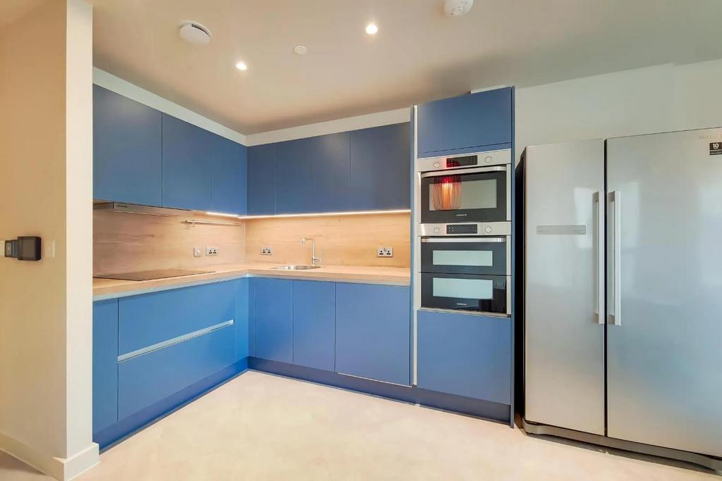 Apartment in Wembley - View 2