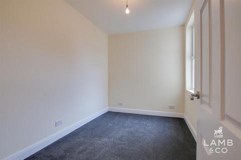 5 bedroom semi-detached house for sale, Thoroughgood Road, Clacton-On-Sea CO15