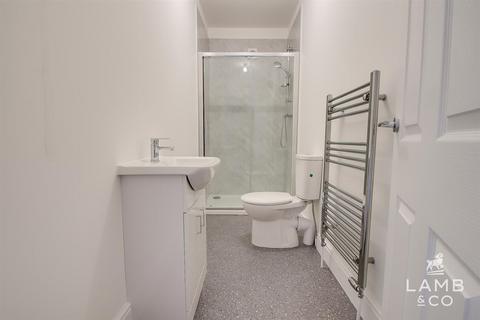 5 bedroom semi-detached house for sale, Thoroughgood Road, Clacton-On-Sea CO15