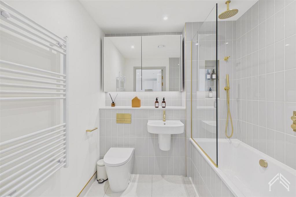 Apartment in London - More