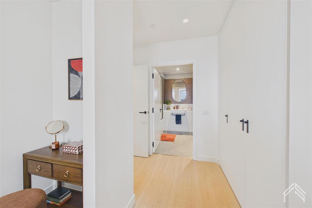 Apartment in London - View 5