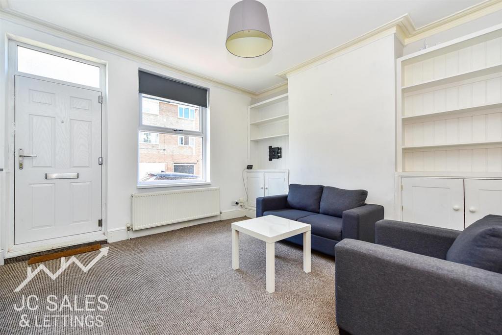 House in Wincobank, Sheffield - View 2
