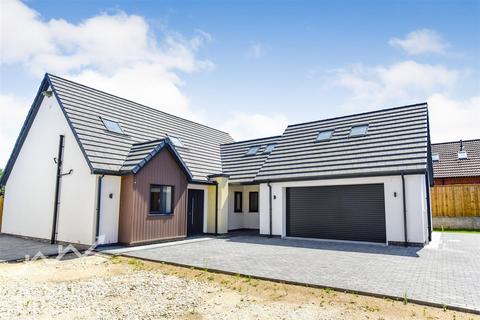 3 bedroom detached house for sale, Holme Lea Gardens, Worksop
