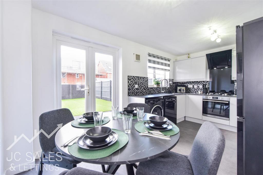 House in Sheffield - View 4