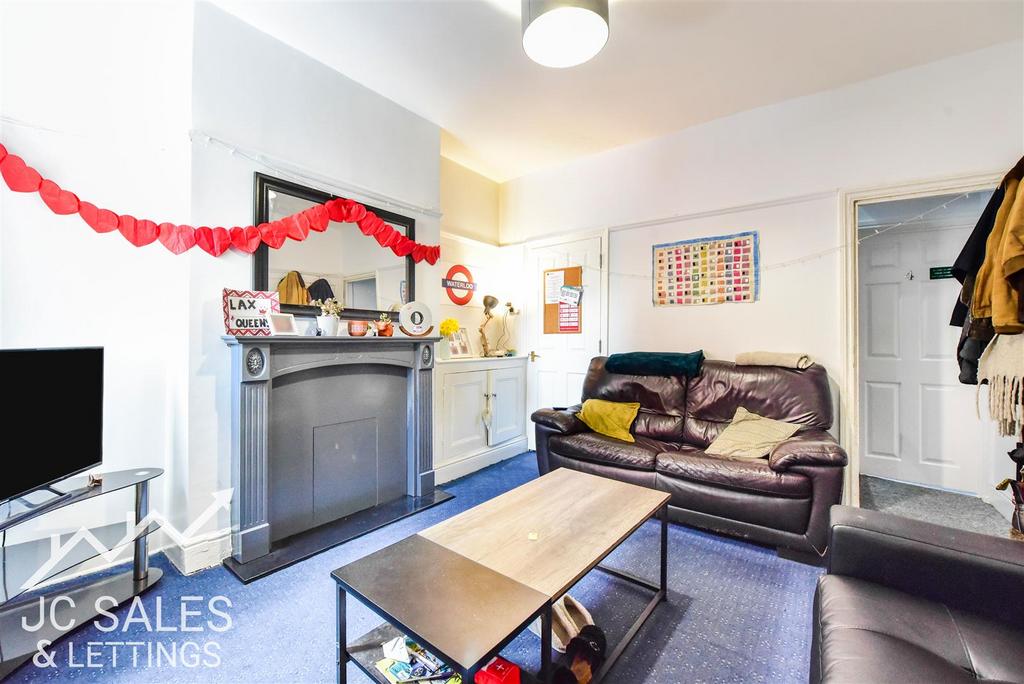 House in Sheffield - View 4