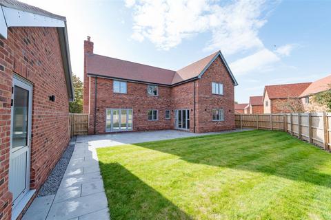 4 bedroom detached house for sale, Jack Way, Stowmarket IP14