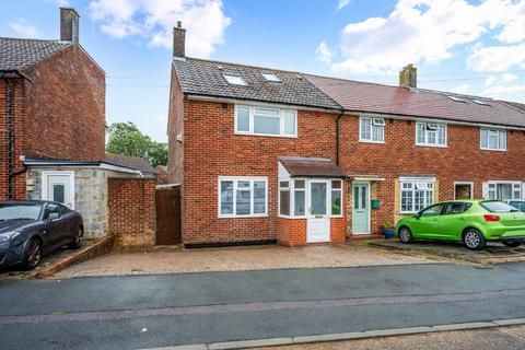 3 bedroom end of terrace house for sale, Marbles Way, Tadworth KT20